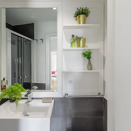 Apartment Iflat Bright And Modern Flat Near The Pantheon Rome